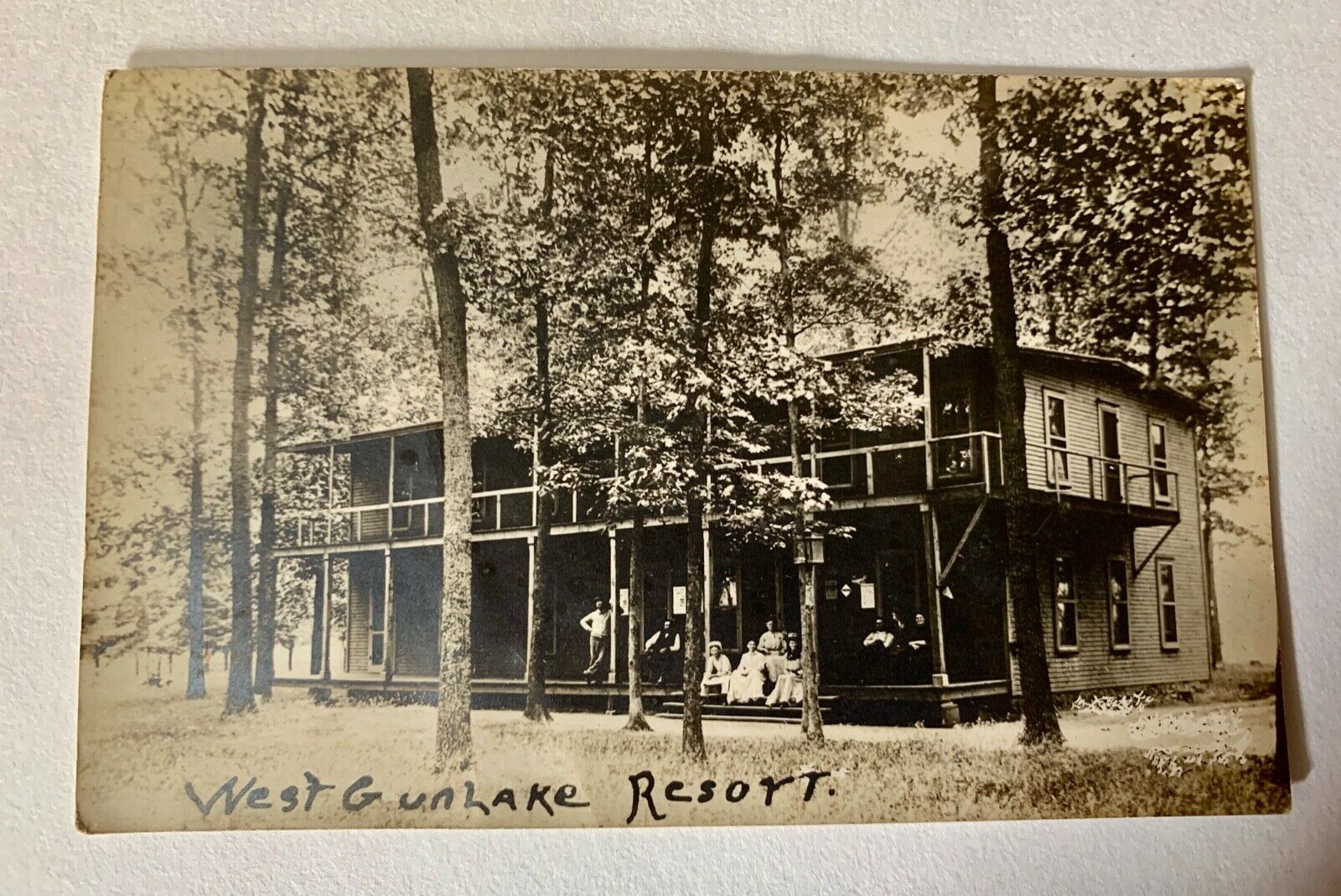 Vintage West Gun Lake Resort Hotel Lodge Scene 1915 Rppc Postcard Posted.