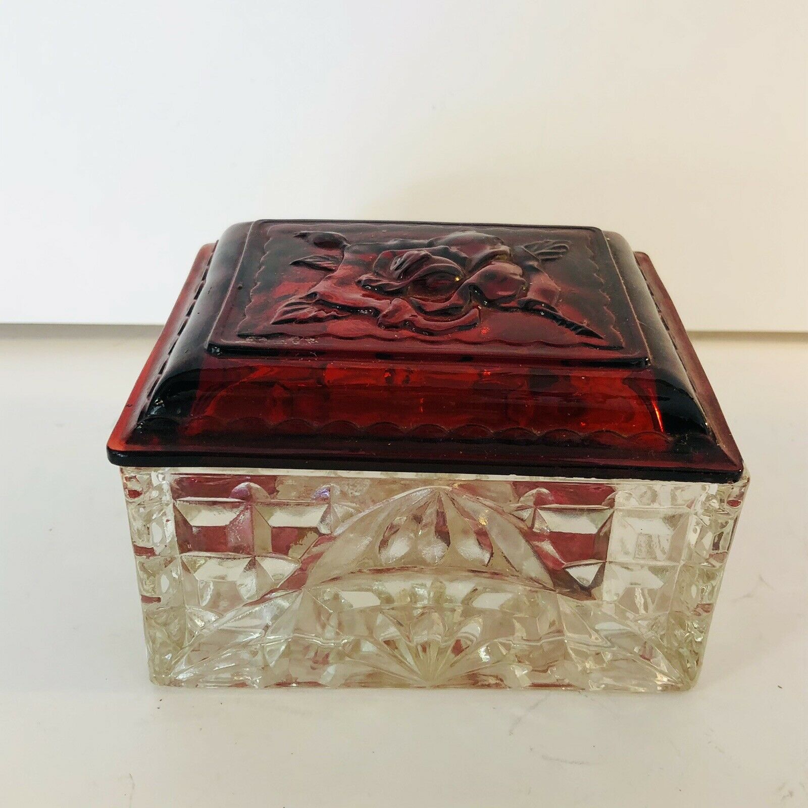 Vtg. Clear Glass Cigarette Box With Ruby Lid. Includes 2 Individual Ash Trays.